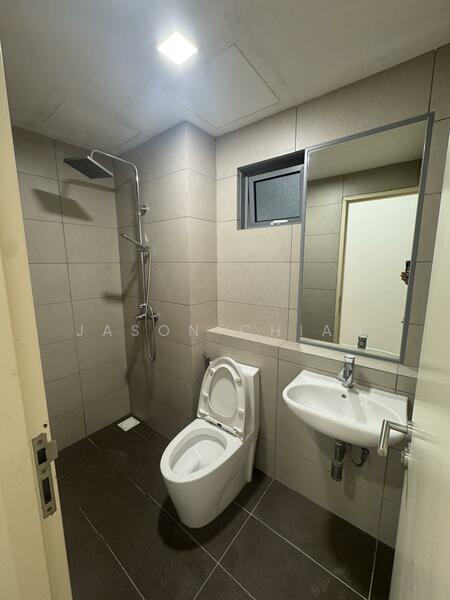 Kondominium untuk Disewa di Lakefront Residence - Jason Chiam - Bathroom - PropertyGuru.com.my