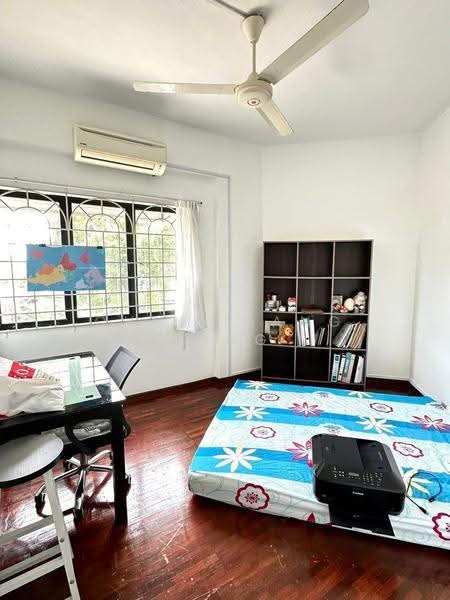 Kondominium untuk Dijual di Pasir Mutiara Condominium - Chin Siang Fong - Bedroom - PropertyGuru.com.my