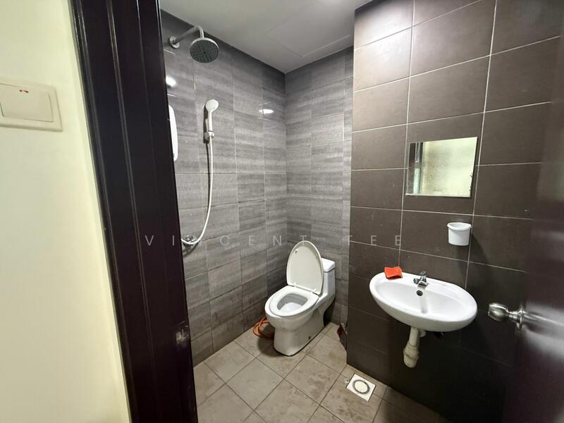 Servis Apartment untuk Disewa di Symphony Tower (Menara Simfoni) - Vincent Tee - Bathroom - PropertyGuru.com.my