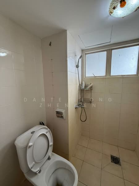 Condominium for Rent at Riviera III - Dante Leong Zhenwen - Bathroom - PropertyGuru.com.my