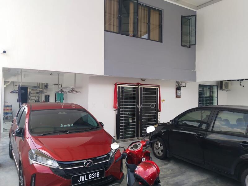 Taman Pelangi, 2-storey corner house High Roi