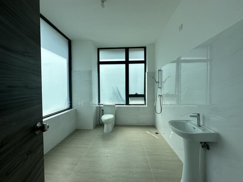 Forest City Anise Pearl untuk Untuk Disewa - RM 7,000 /bulan, Apr 2026 - Bathroom - PropertyGuru.com.my