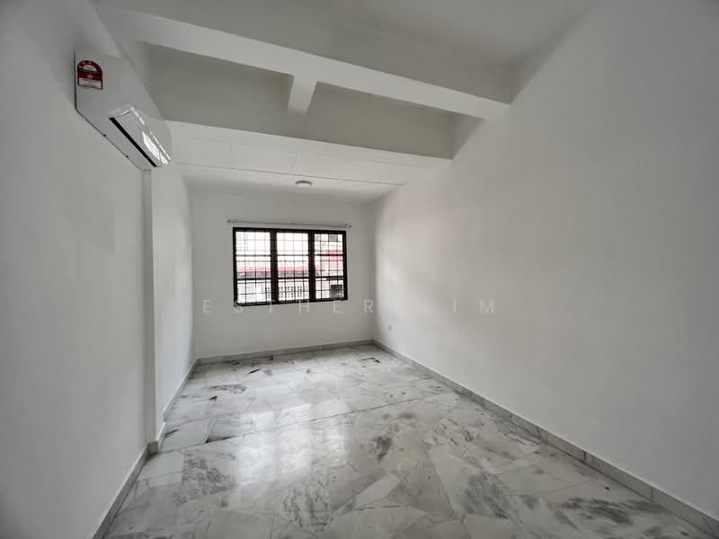 Rumah Teres 2 Tingkat untuk Dijual di Tropicana Indah (Kota Damansara) - Esther Lim - Interior - PropertyGuru.com.my