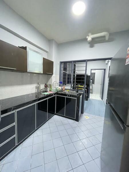 Permas Ville Apartment untuk Untuk Disewa - RM 1,900 /bulan, Feb 2026 - Kitchen - PropertyGuru.com.my