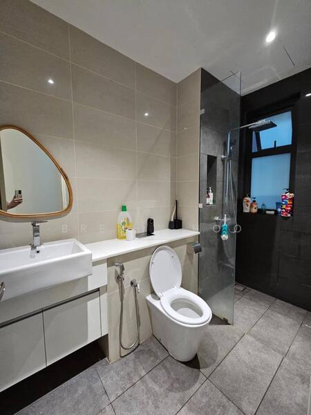 Setia Sky 88 untuk Untuk Disewa - RM 2,600 /bulan, Mac 2026 - Bathroom - PropertyGuru.com.my