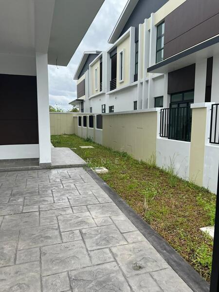 Untuk Dijual - TAMAN IMPIAN EMAS (HONEYDALE RESIDENCE)