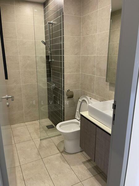Service Residence for Sale at Millerz Square Serviced Residence - Elvin Soh - Bathroom - PropertyGuru.com.my