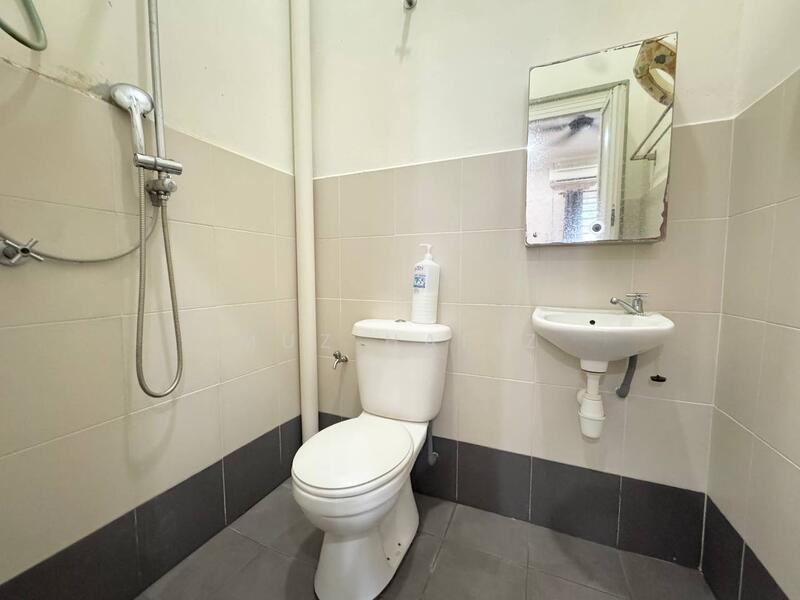 Terraced House for Sale in Seremban (Negeri Sembilan) - Muz Hafiz - Bathroom - PropertyGuru.com.my