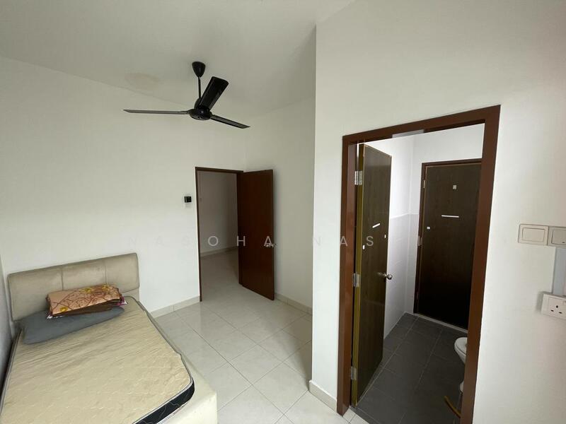 2-storey Terraced House for Sale in Saujana Utama (Puncak Alam) - Nasoha Nasri - Bedroom - PropertyGuru.com.my