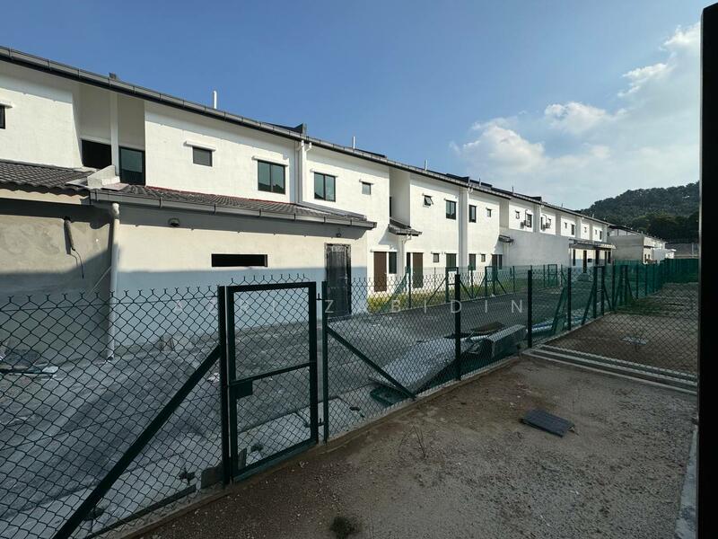 2-storey Terraced House for Sale in Shah Alam (Selangor) - Azri Zabidin - Exterior - PropertyGuru.com.my