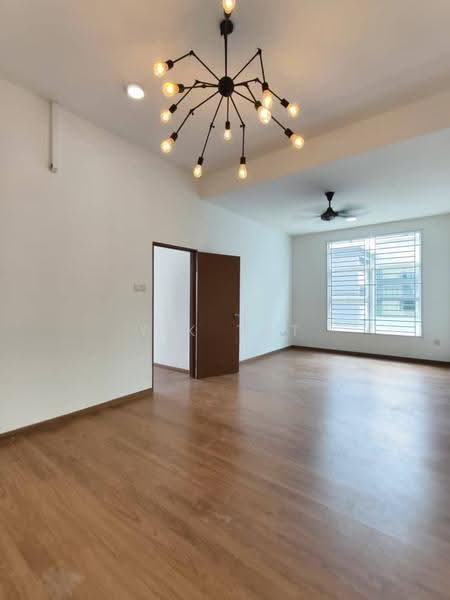 Cluster House for Sale in Austin Heights (Tebrau) - Yik Tat - PropertyGuru.com.my