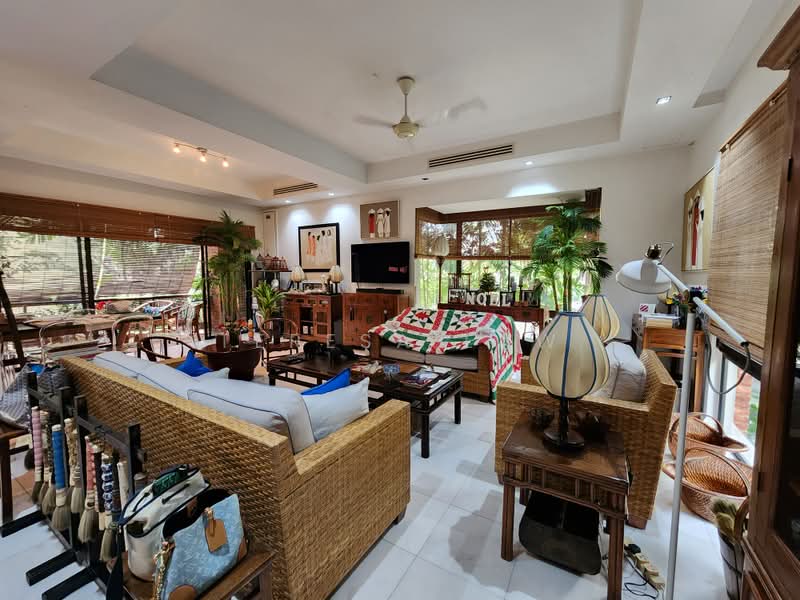 Rumah Banglo untuk Dijual di Bukit Gita Bayu (Seri Kembangan) - Teresa Law - Living Room - PropertyGuru.com.my
