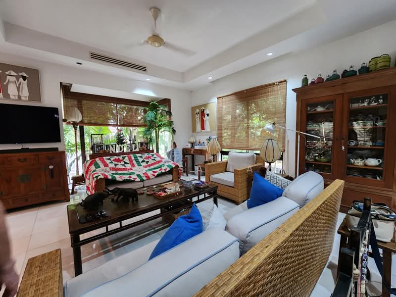 Rumah Banglo untuk Dijual di Bukit Gita Bayu (Seri Kembangan) - Teresa Law - Living Room - PropertyGuru.com.my
