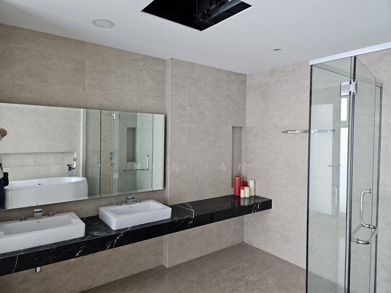 Untuk Disewa - The Glades