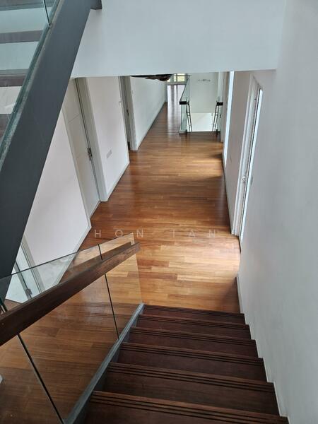 Untuk Disewa - The Glades