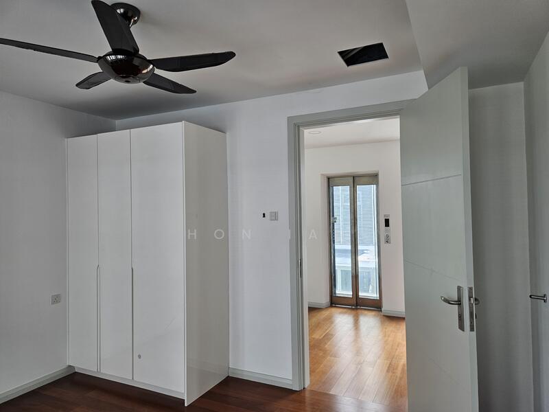 Untuk Disewa - The Glades