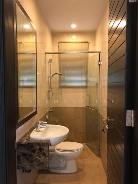 Semi-Detached House for Sale in Duta Tropika (Batu) - Rosemary Lee - Bathroom - PropertyGuru.com.my