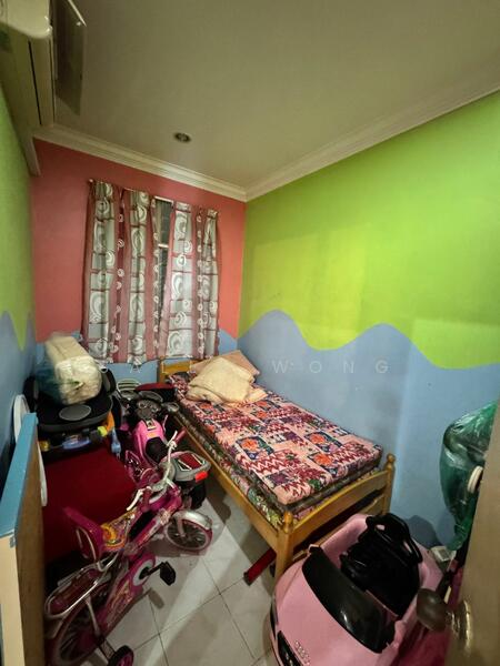 2-storey Terraced House for Sale in Lestari Putra (Seri Kembangan) - Sally Wong - Bedroom - PropertyGuru.com.my
