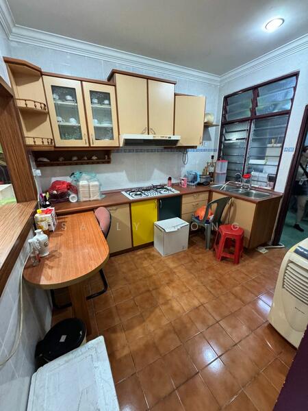 2-storey Terraced House for Sale in Lestari Putra (Seri Kembangan) - Sally Wong - Kitchen - PropertyGuru.com.my