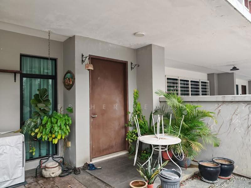 Rumah Teres 2-Tingkat untuk Dijual di Telok Panglima Garang (Selangor) - Esther Leong - Exterior - PropertyGuru.com.my