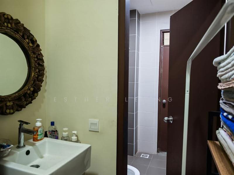 Rumah Teres 2-Tingkat untuk Dijual di Telok Panglima Garang (Selangor) - Esther Leong - Bathroom - PropertyGuru.com.my