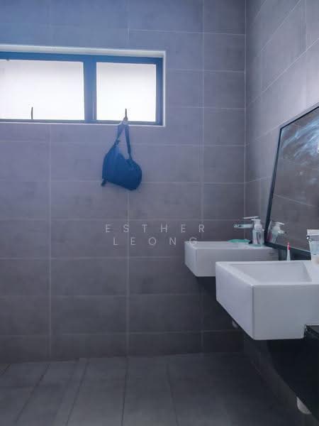 Rumah Teres 2-Tingkat untuk Dijual di Telok Panglima Garang (Selangor) - Esther Leong - Bathroom - PropertyGuru.com.my