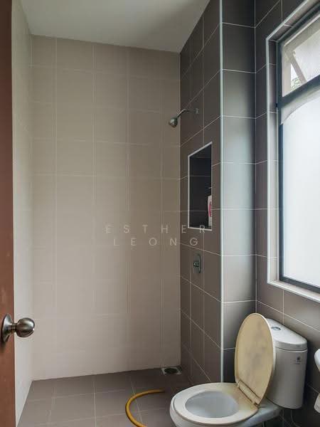 Rumah Teres 2-Tingkat untuk Dijual di Telok Panglima Garang (Selangor) - Esther Leong - Bathroom - PropertyGuru.com.my