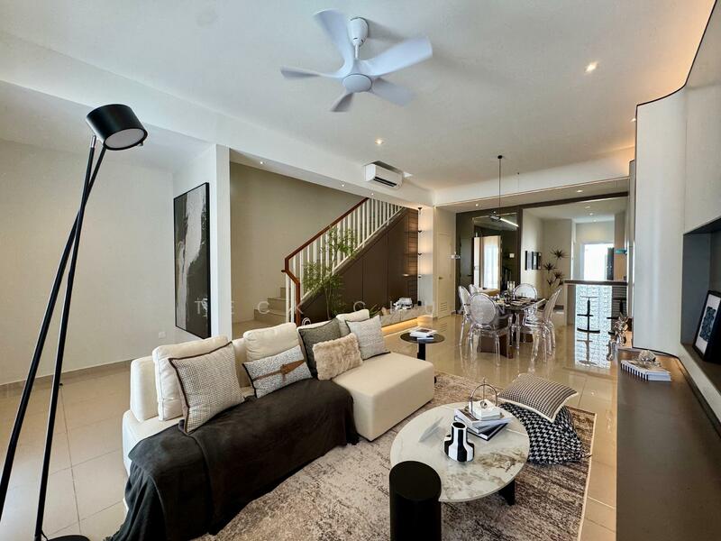2-storey Terraced House for Sale in Bandar Tasik Puteri (Rawang) - Teck Chuan - Living Room - PropertyGuru.com.my