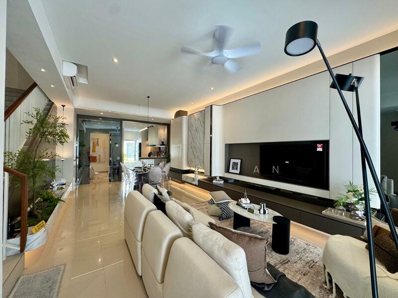 2-storey Terraced House for Sale in Bandar Tasik Puteri (Rawang) - Teck Chuan - Living Room - PropertyGuru.com.my