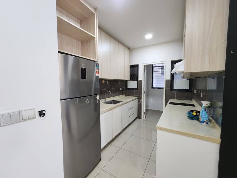 Kondominium untuk Disewa di Lakeville Residence - Jade Gan - Kitchen - PropertyGuru.com.my