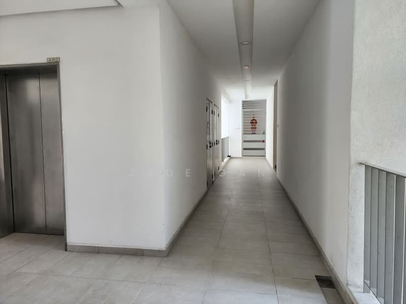Kondominium untuk Disewa di Lakeville Residence - Jade Gan - Corridor - PropertyGuru.com.my