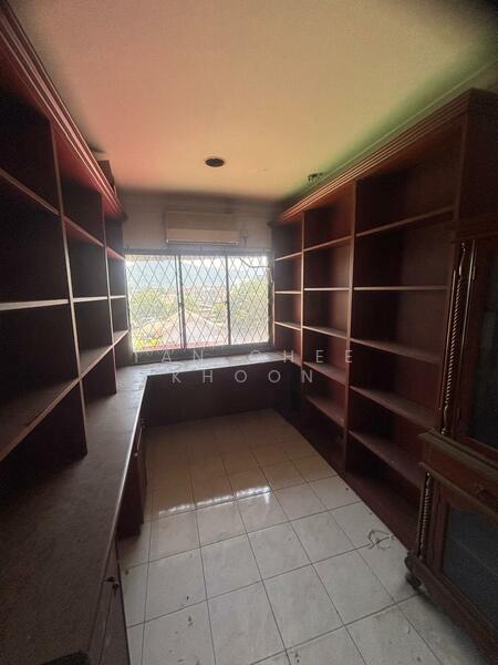Shop / Office for Rent in Kampung Kenangan Dato Onn (Batu Pahat) - Tan Chee Khoon - Study - PropertyGuru.com.my