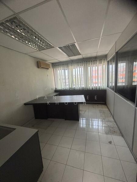 Shop / Office for Rent in Kampung Kenangan Dato Onn (Batu Pahat) - Tan Chee Khoon - Interior - PropertyGuru.com.my