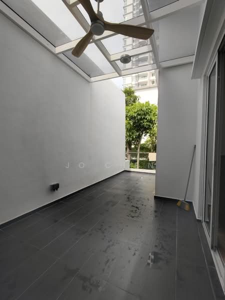 Scenaria @ North Kiara Hills untuk Untuk Disewa - RM 12,000 /bulan, Apr 2026 - Balcony - PropertyGuru.com.my