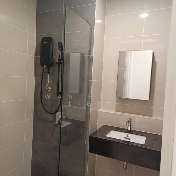 Condominium for Rent at The Maple Residences - Wan Hung Liew - Bathroom - PropertyGuru.com.my