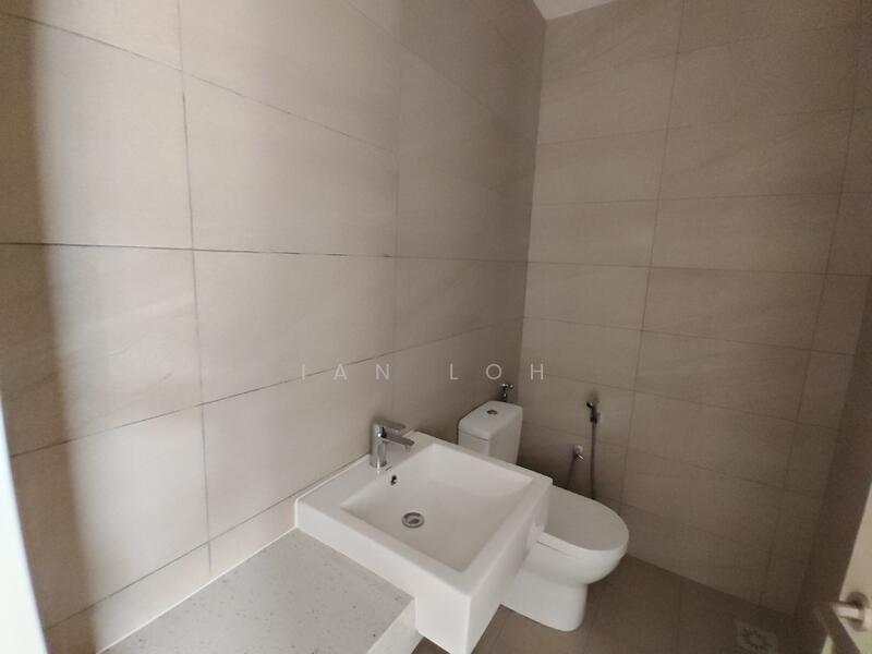 Bungalow for Sale in Kajang (Selangor) - Ian Loh - Bathroom - PropertyGuru.com.my