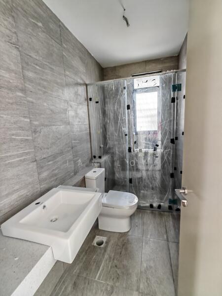 Bungalow for Sale in Kajang (Selangor) - Ian Loh - Bathroom - PropertyGuru.com.my