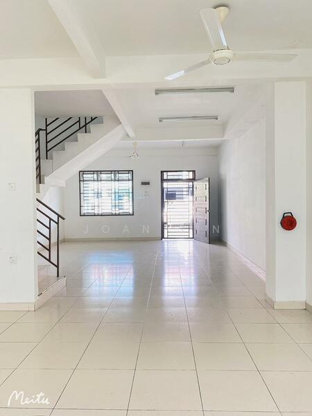 2-storey Terraced House for Sale in Taman Scientex Senai (Senai) - Joan Sin - Living Room - PropertyGuru.com.my