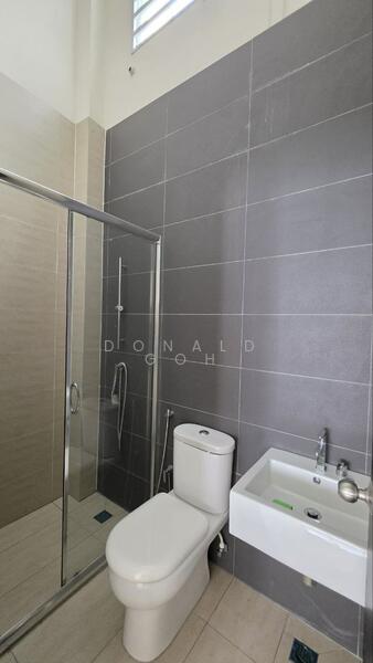 2-storey Terraced House for Sale in Taman Lapangan Hartamas (Ipoh) - Donald Goh - Bathroom - PropertyGuru.com.my