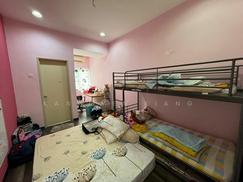 Rumah Teres untuk Dijual di Taman Desa Tebrau (Tebrau) - Kang Wen Xiang - Bedroom - PropertyGuru.com.my