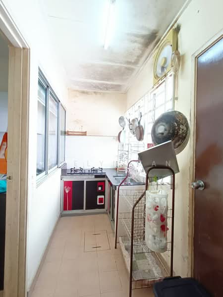 Taman Sierra Perdana untuk Untuk Dijual - RM 480,000, Mac 2026 - Kitchen - PropertyGuru.com.my