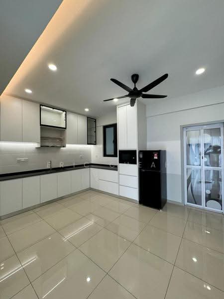 Kondominium untuk Disewa di Golden Triangle 2 - Eric Cheah - Kitchen - PropertyGuru.com.my