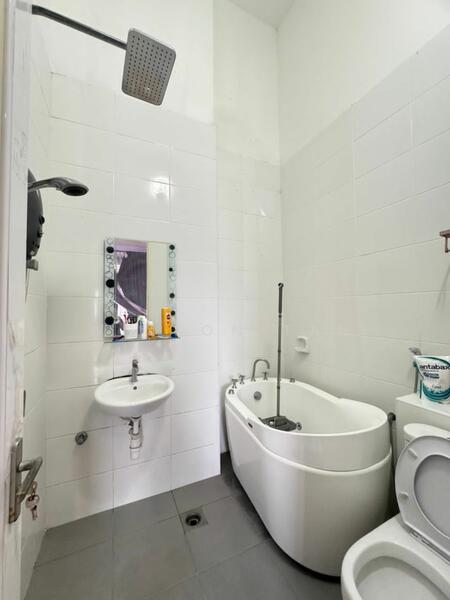 2-storey Terraced House for Sale in Eco Summer (Johor Bahru) - Winson Tan - Bathroom - PropertyGuru.com.my