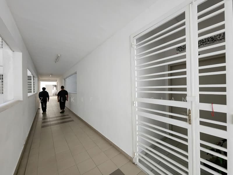Condominium for Rent at Bayu Andaman - Zulkifli Maslan - Corridor - PropertyGuru.com.my