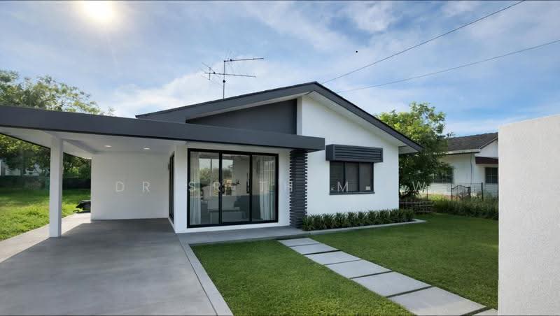Bungalow House untuk Dijual di Taman Golf (Ipoh) - Dr Sr Tham KW - Exterior - PropertyGuru.com.my