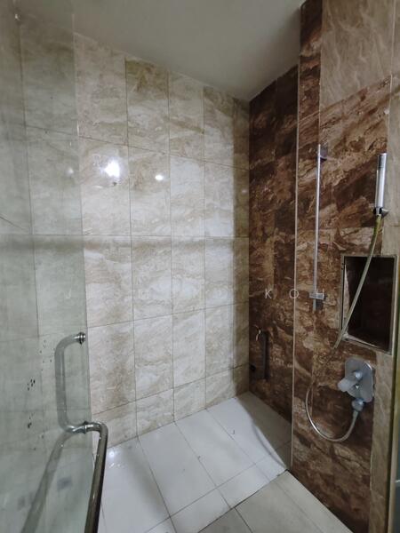 Service Residence for Rent at Paragon Suites @ CIQ - Jasmond Koh - Bathroom - PropertyGuru.com.my