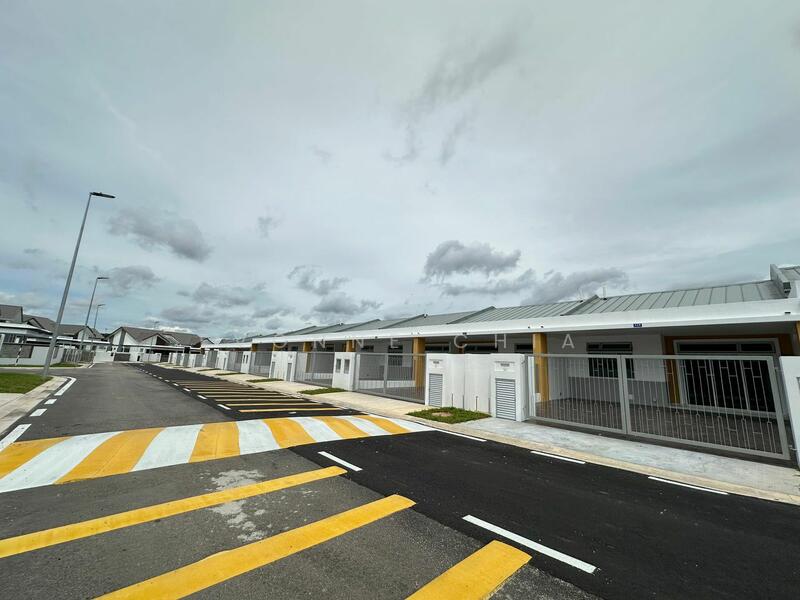 1-storey Terraced House for Sale in Bandar Putra (Kulai) - Evonne Chia - Exterior - PropertyGuru.com.my