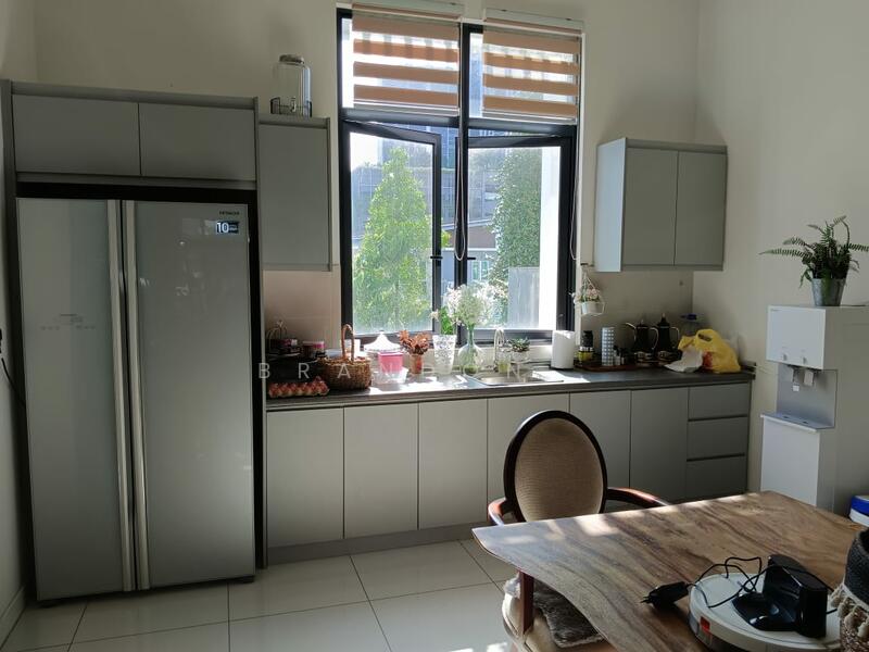 3-storey Terraced House for Sale in Taman Melawati (Ulu Kelang) - Brandon . - Kitchen - PropertyGuru.com.my