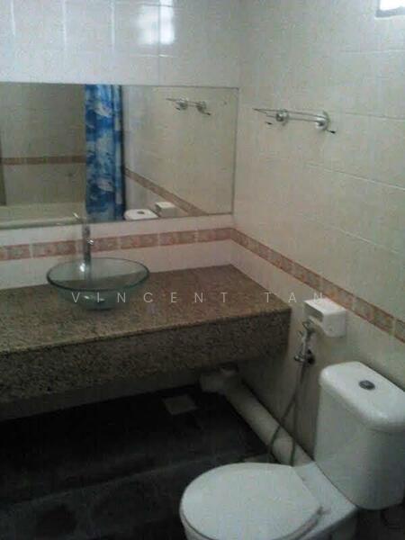 Condominium for Sale at Putra Place Condominium - Vincent Tan - Bathroom - PropertyGuru.com.my