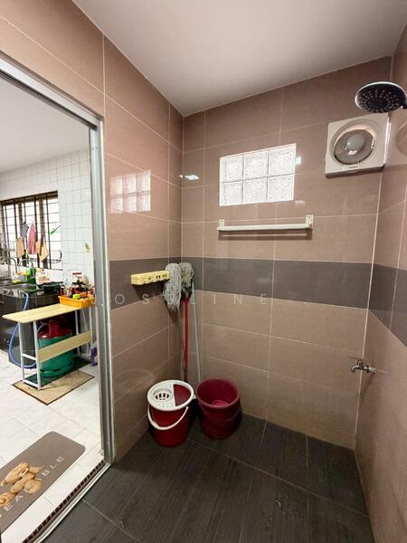 PJS 7 untuk Untuk Disewa - RM 1,000 /bulan, Feb 2026 - Bathroom - PropertyGuru.com.my